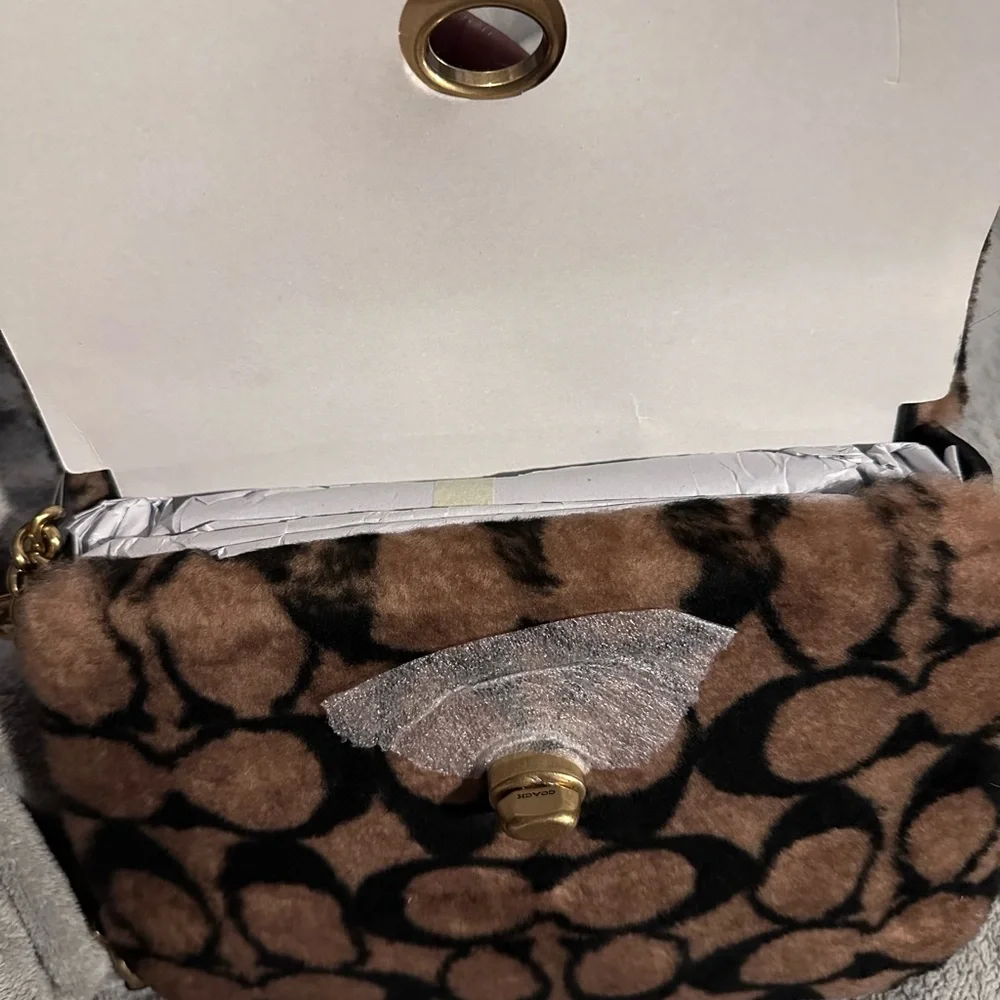 Coach x Jennifer Lopez Signature Shearling Satchel - Picture 6 of 7
